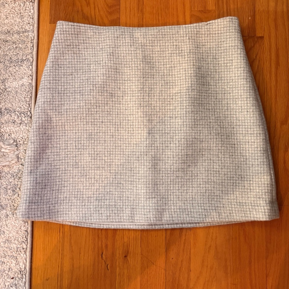 Club Monaco Light Gray Mini‎ Skirt